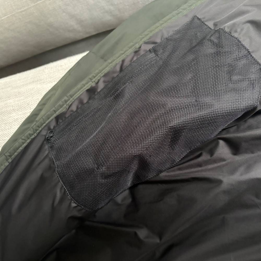 Theory Green Down Puffer Jacket - Picture 6 of 10